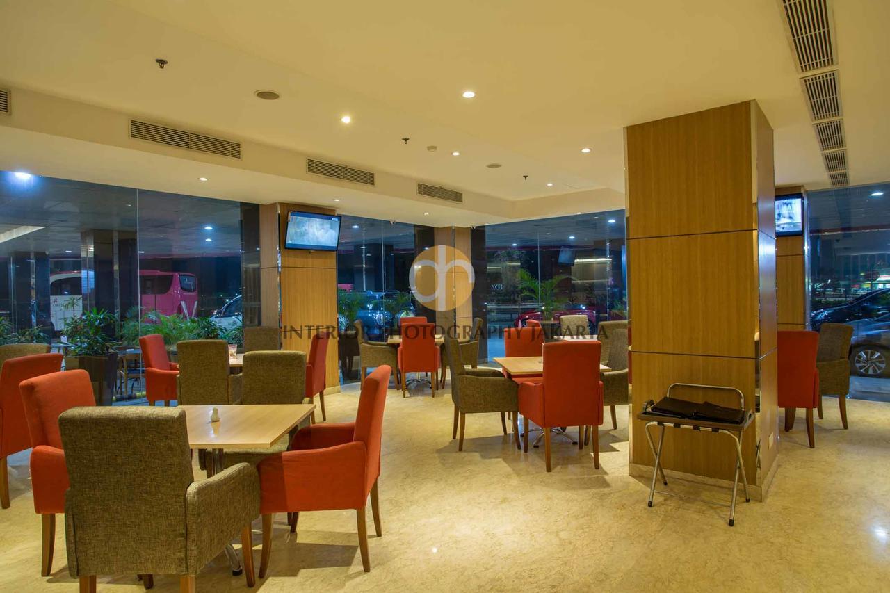 Orchardz Hotel Bandara Tangerang Extérieur photo